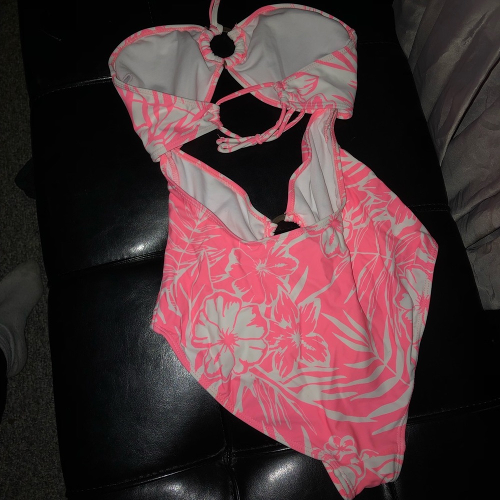 One piece cutout swimsuit